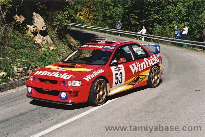In 1998, another Belgian driver Renaud Verreydt drove this car with a new Winfield livery.