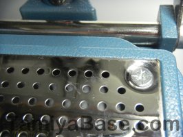 jr JG 206 vacformer 006 screws